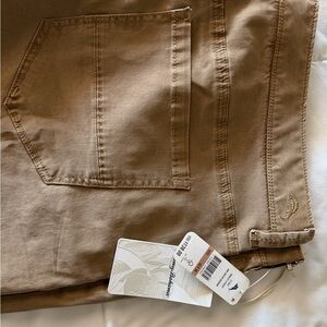 Tommy Bahama Brown pants NWT